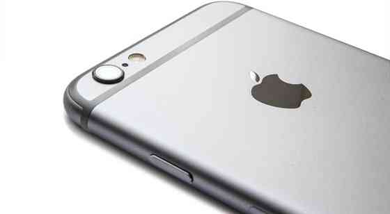 Měli pro Apple ničit iPhony, jenže je načerno prodávali