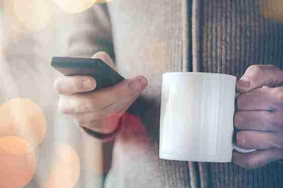 Nacházíte se v rizikové oblasti, informují kvůli koronaviru operátoři v SMS